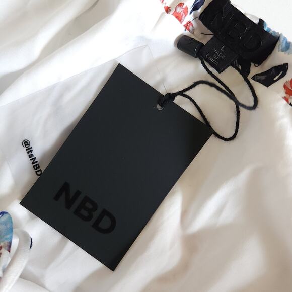 NBD Irene halter lace trim mini shift dress spring bloom floral Size Large NEW - Picture 7 of 10